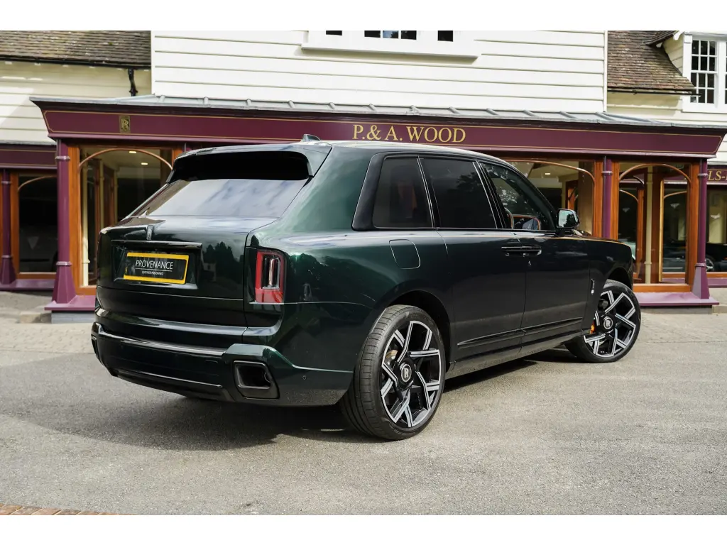 2025 Black Badge Cullinan image