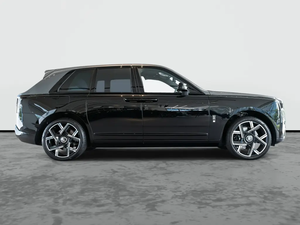 2025 Black Badge Cullinan