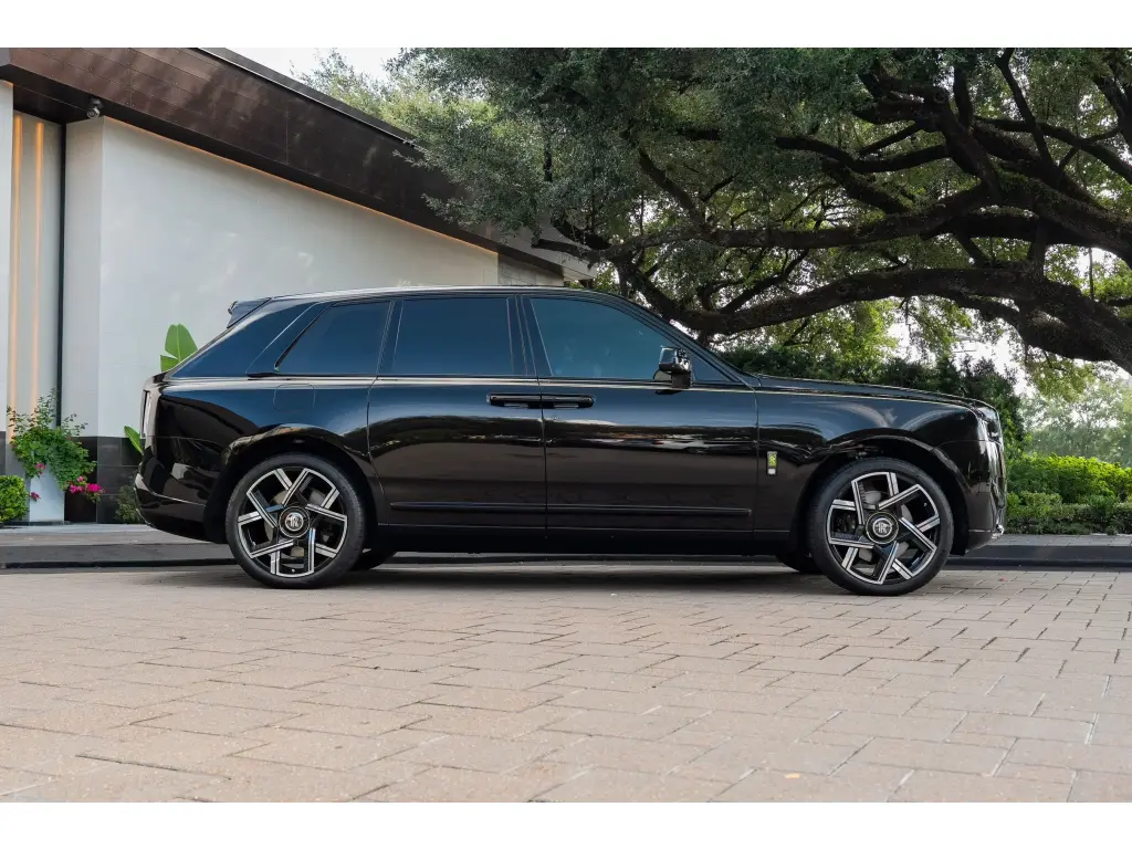 2025 Black Badge Cullinan