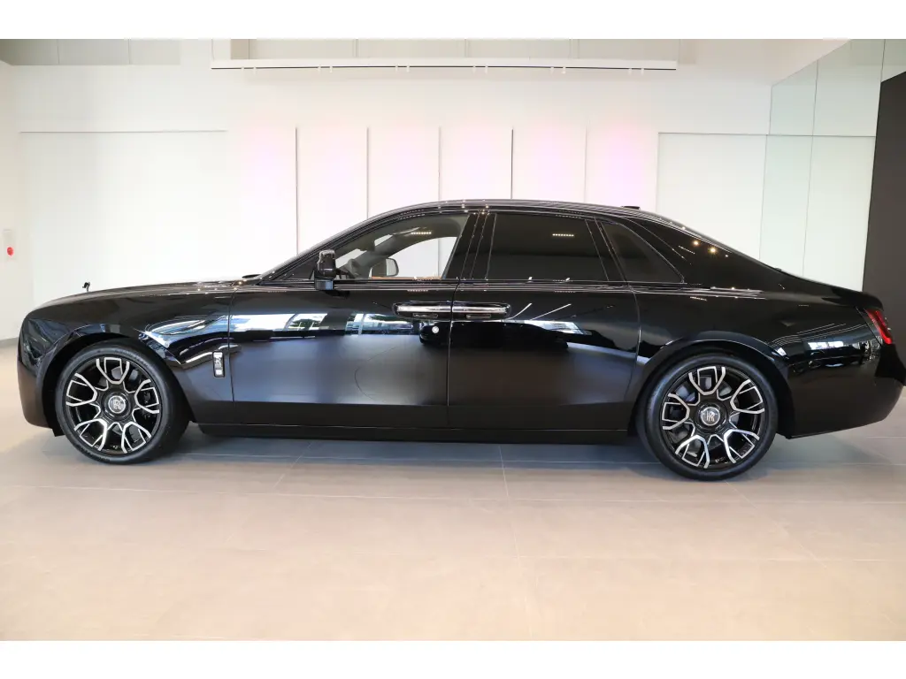2022 Black Badge Ghost