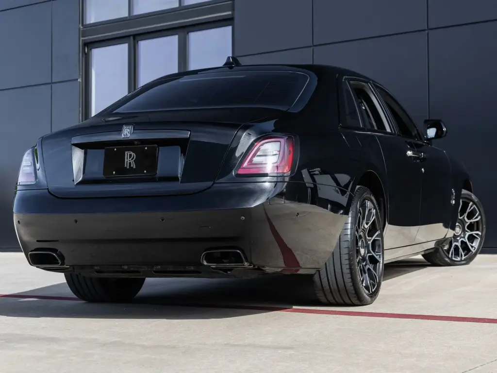 2022 Black Badge Ghost