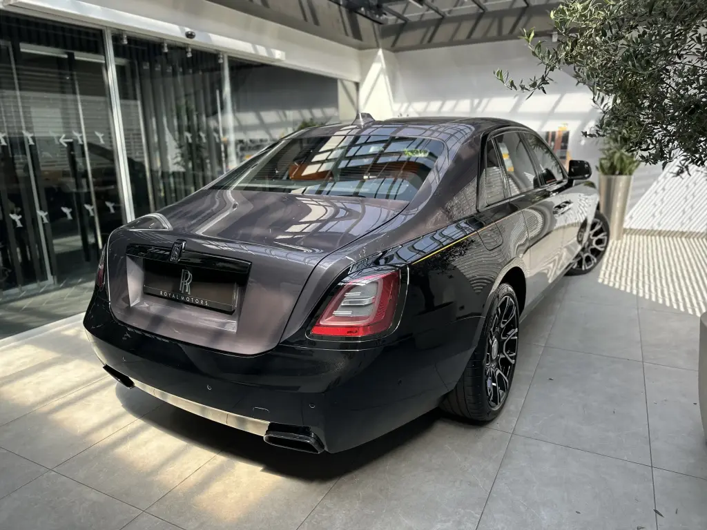 2022 Black Badge Ghost