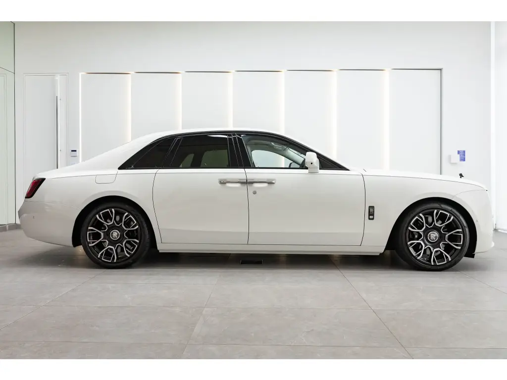 2023 Black Badge Ghost