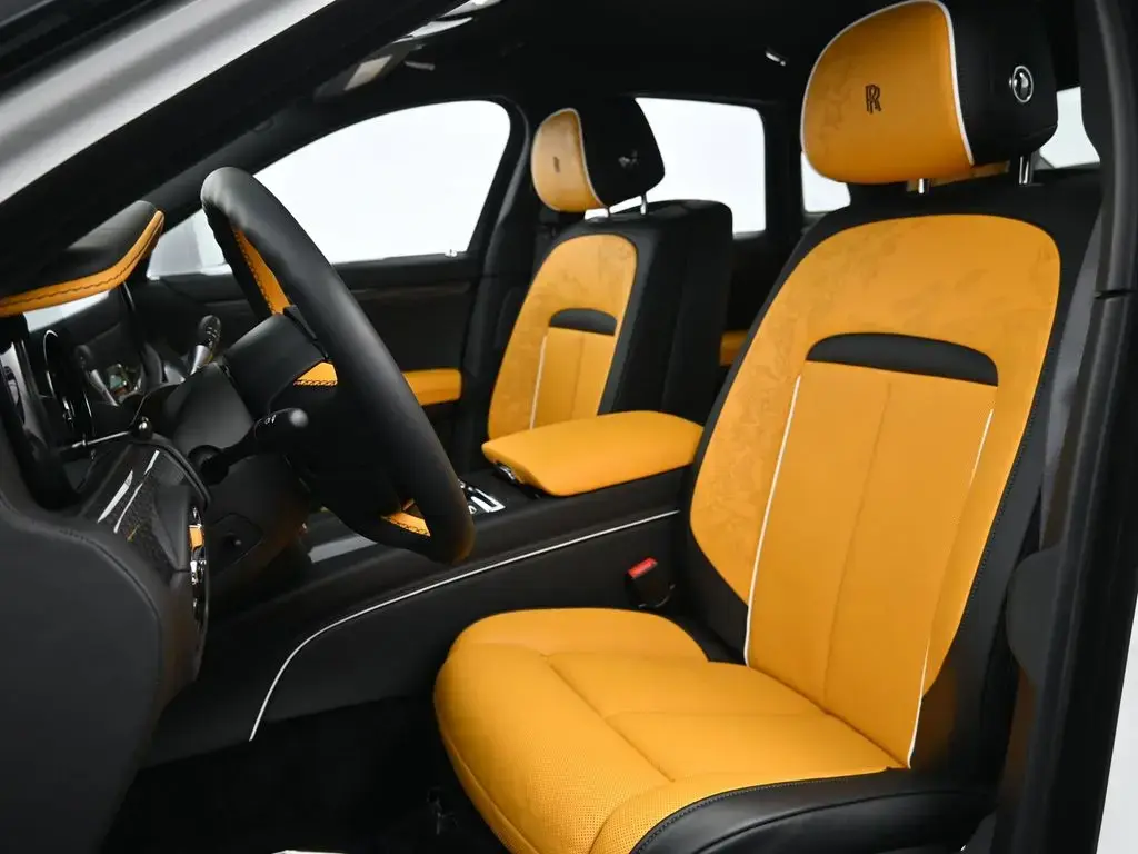 2025 Black Badge Ghost