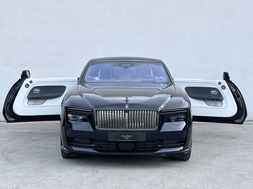 2025 Black Badge Spectre