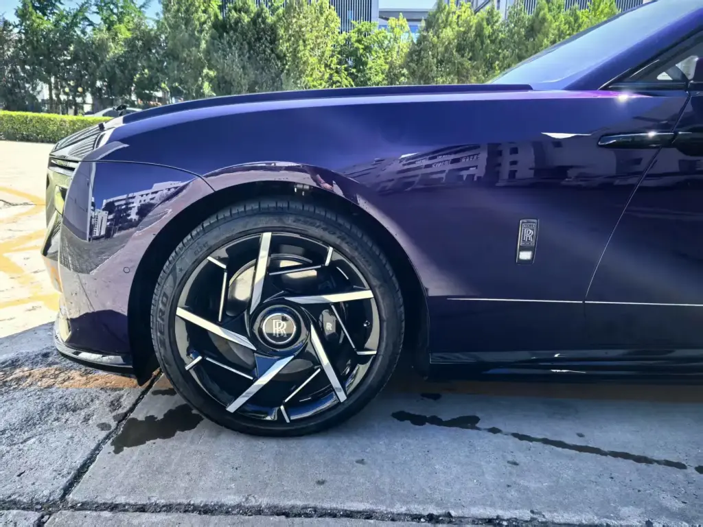 2025 Black Badge Spectre