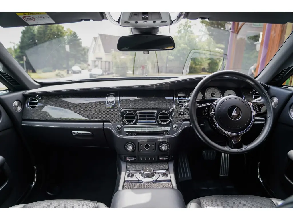 2018 Black Badge Wraith image
