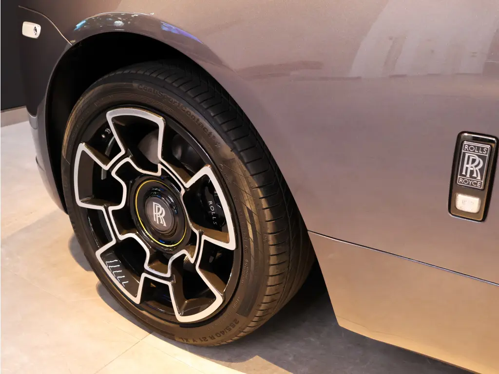 2023 Black Badge Wraith