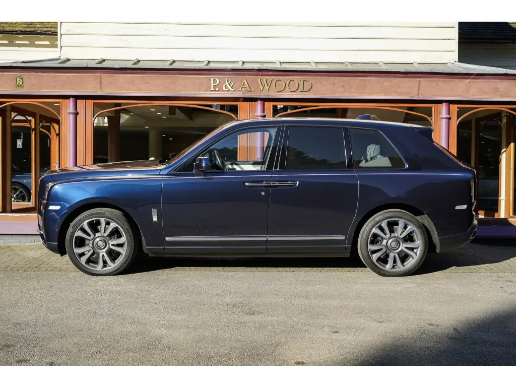 Full vehicle details of 2023 Rolls-Royce Cullinan Cullinan Full vehicle details of 2023 Rolls-Royce Cullinan Cullinan