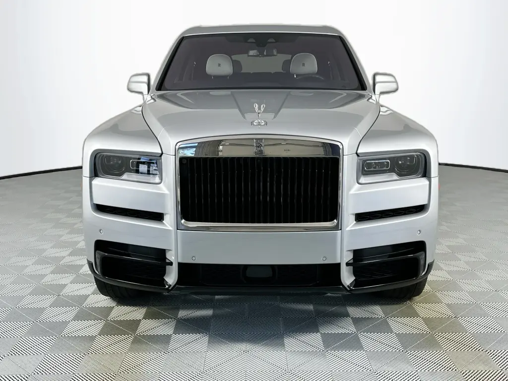 誠F11ロールスロイス白F24デリバリーバン 2024 Rolls‑Royce Cullinan Cullinan for sale at Rolls-Royce