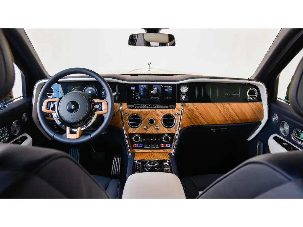 2025 Cullinan image