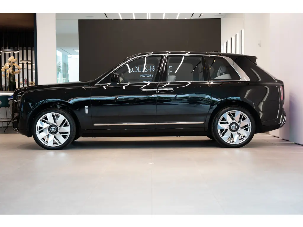 2025 Cullinan image