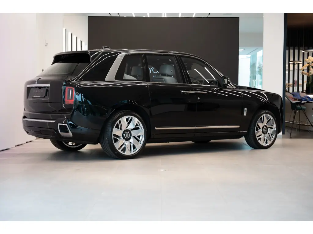 2025 Cullinan image