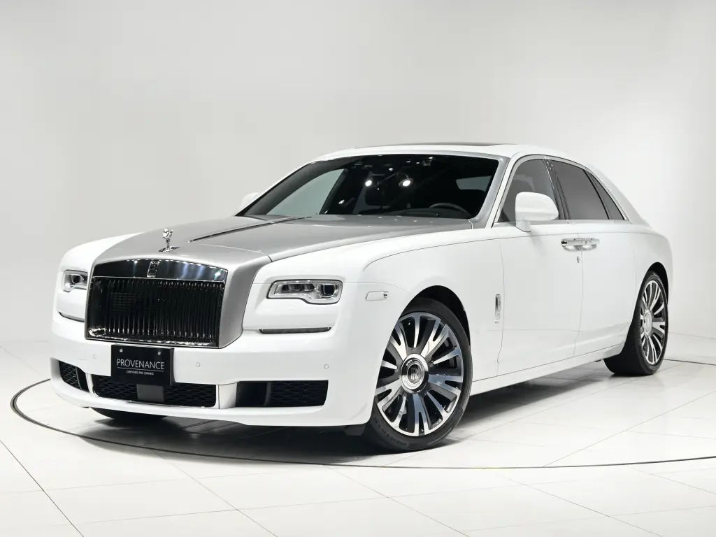Full vehicle details of 2018 Rolls-Royce Ghost Ghost Arctic White 