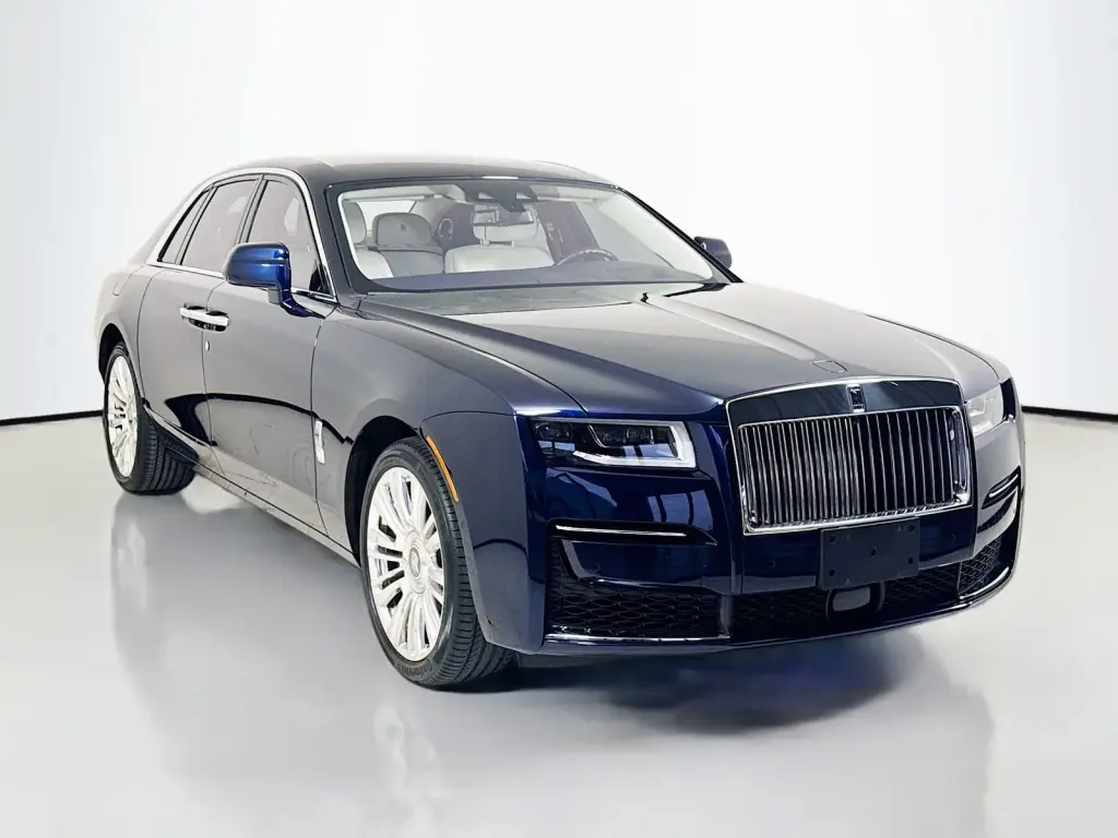 小物 ROYCE Pre-owned 2023 Rolls-royce Ghost Midnight Sapphire | Rolls-Royce
