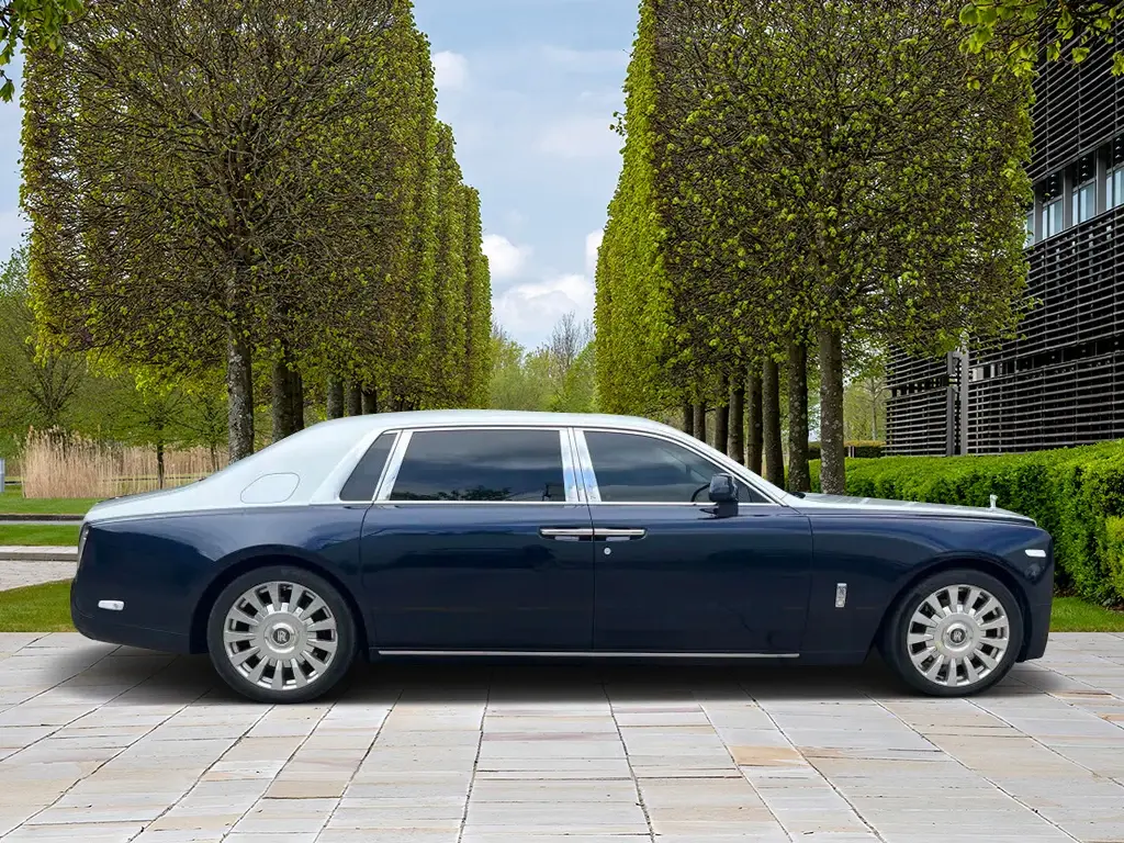 2019 Phantom Extended