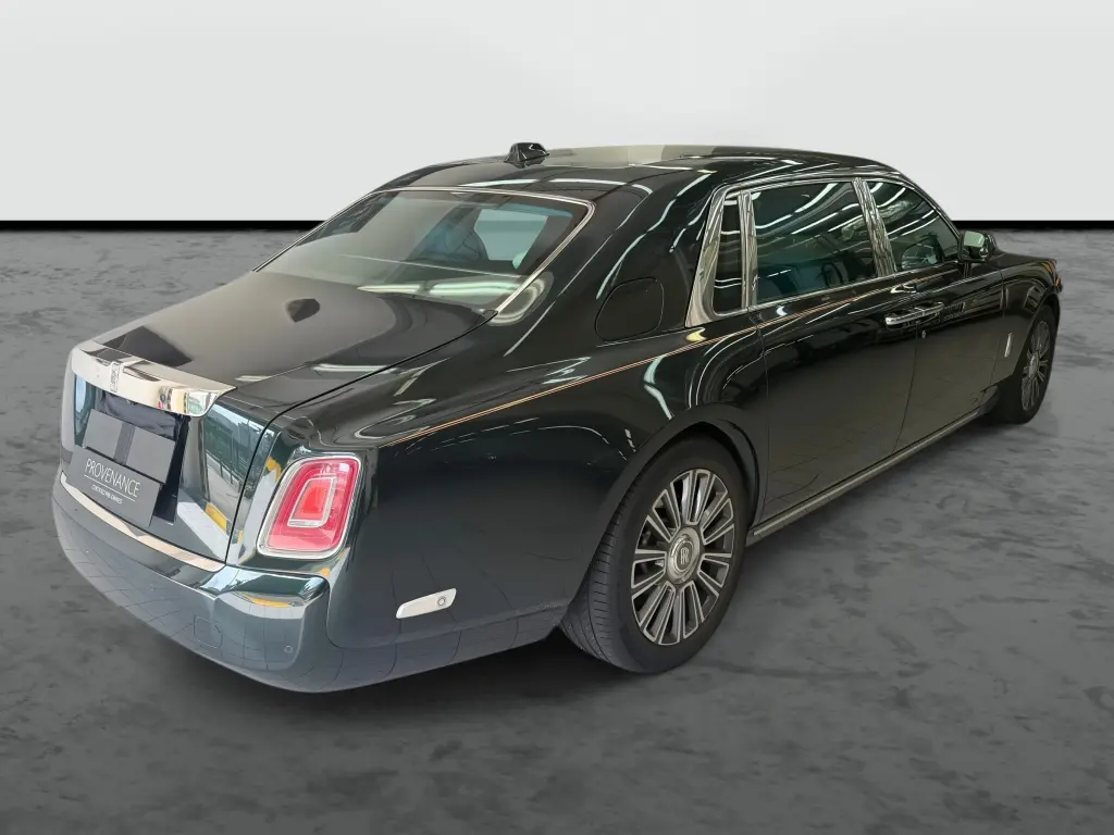 2018 Phantom Extended image