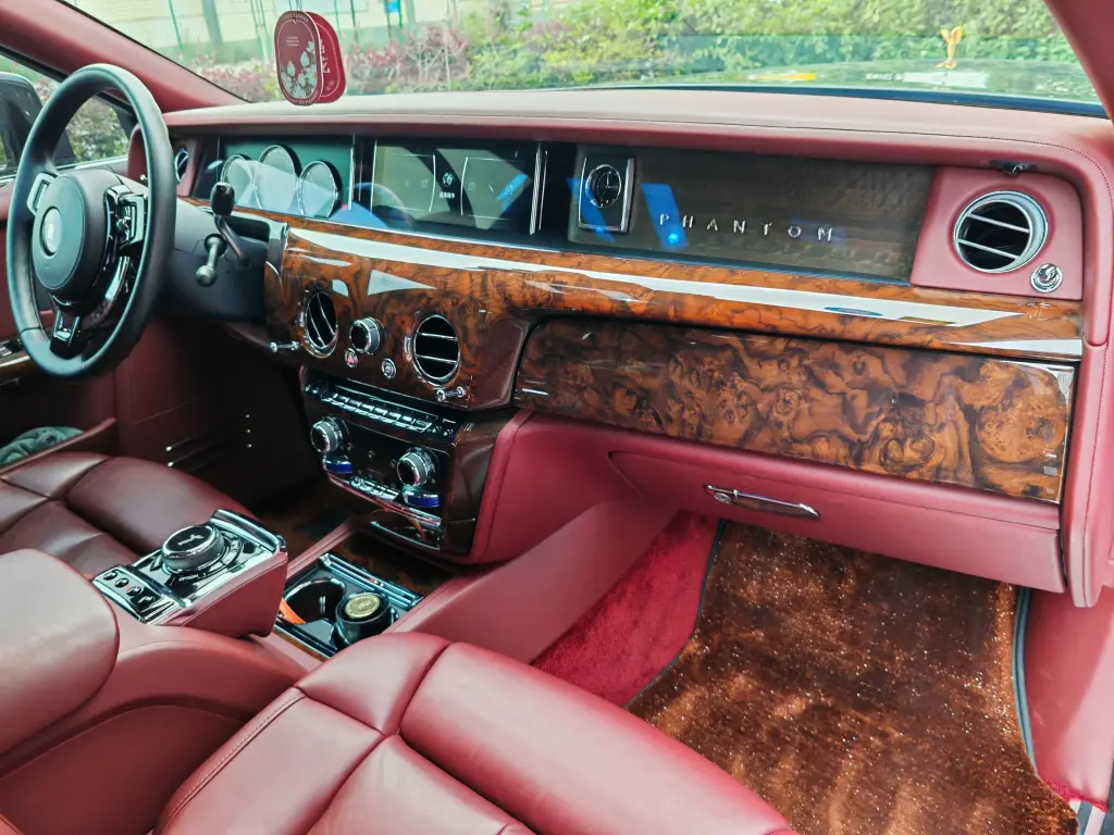 2018 Phantom Extended