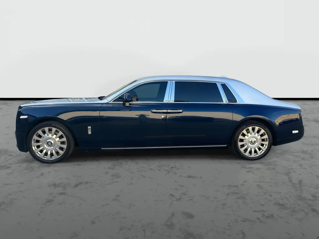 2019 Phantom Extended