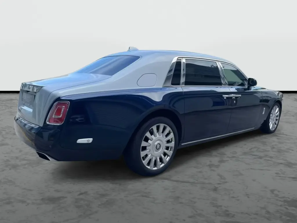 2019 Phantom Extended