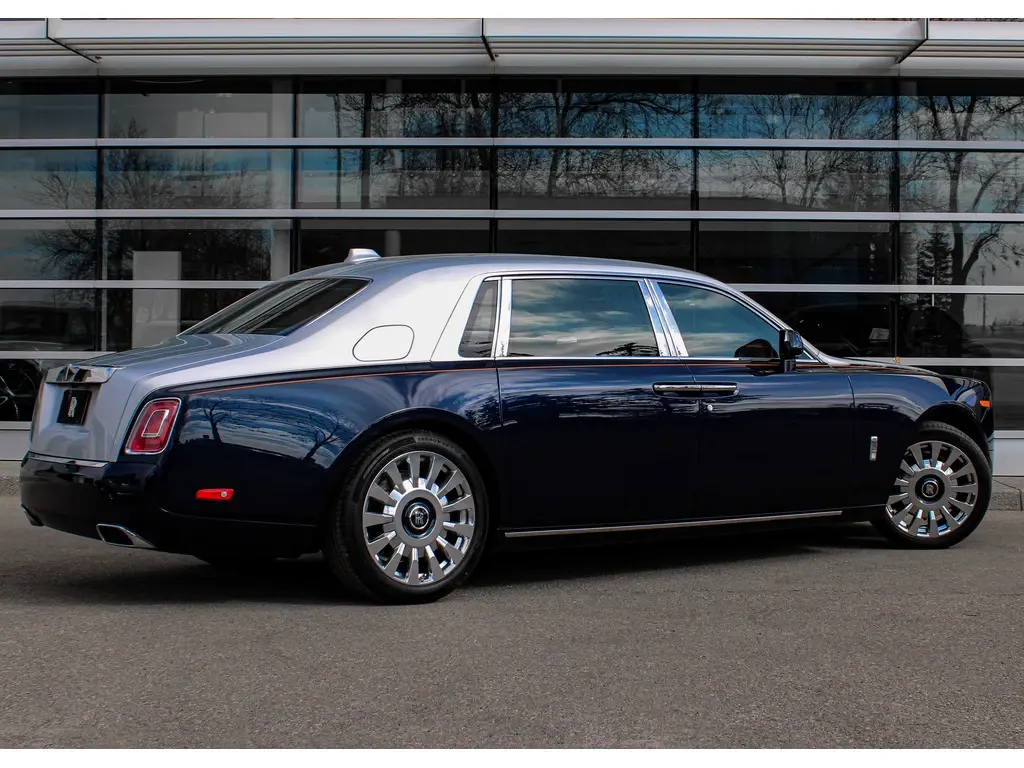 2023 Phantom Extended