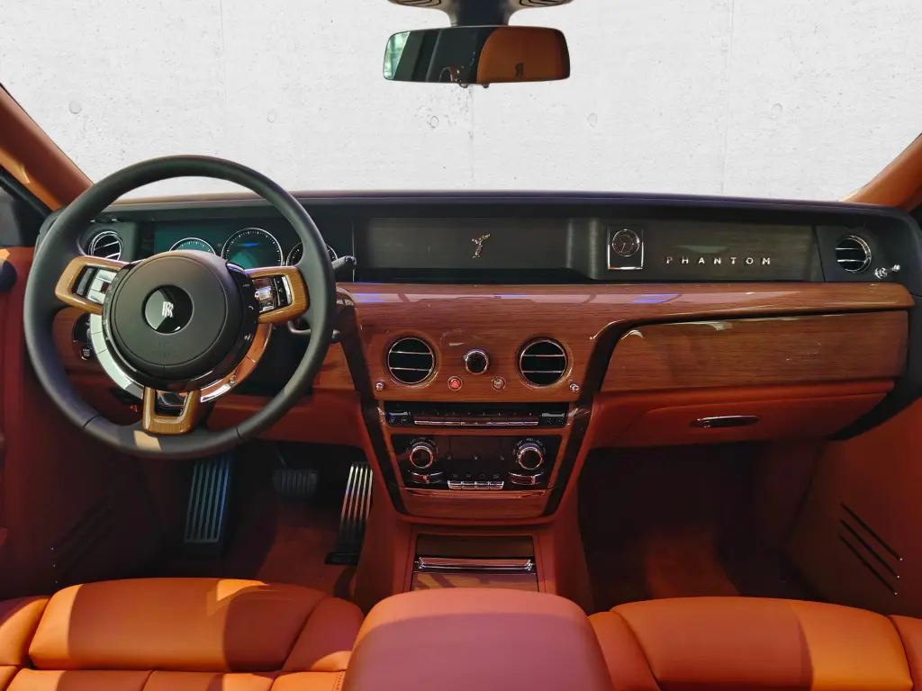 2024 Phantom Extended