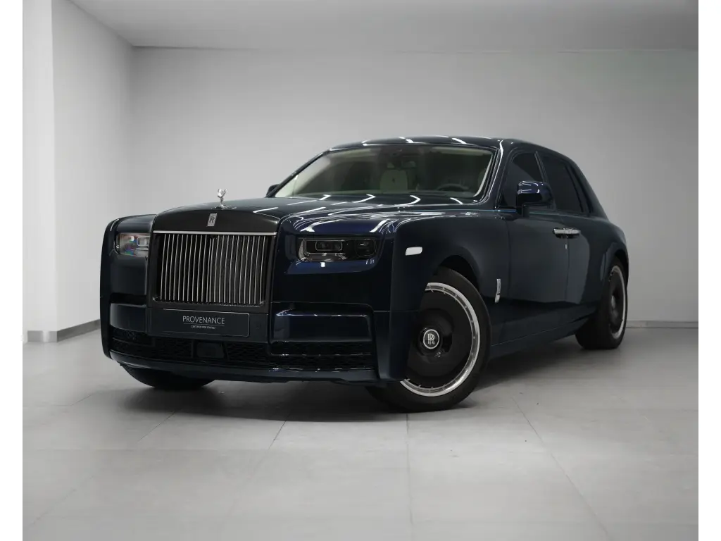2025 Rolls-Royce Phantom