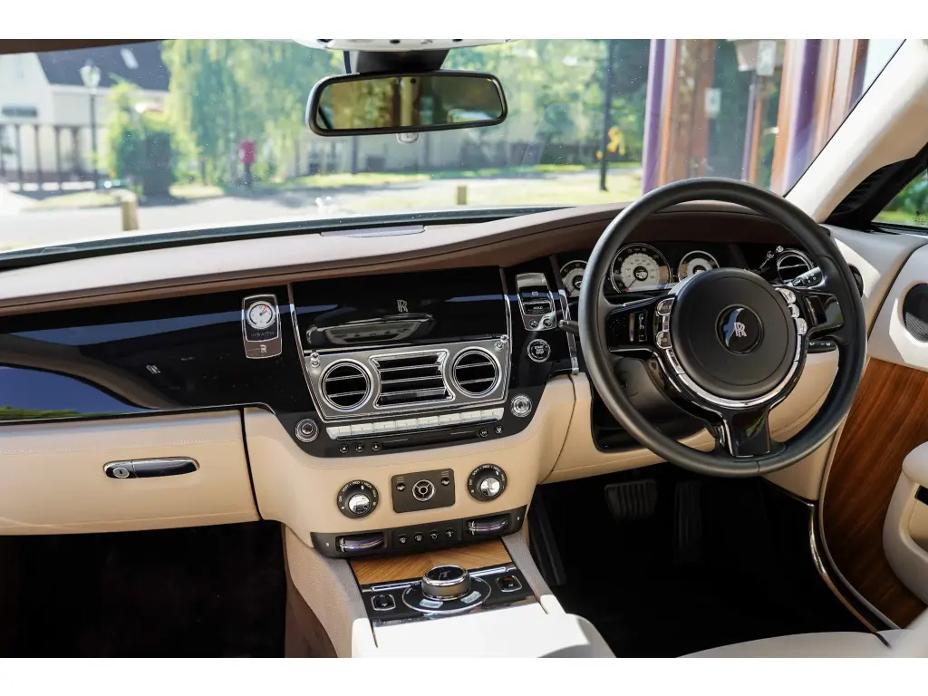 2014 Wraith image