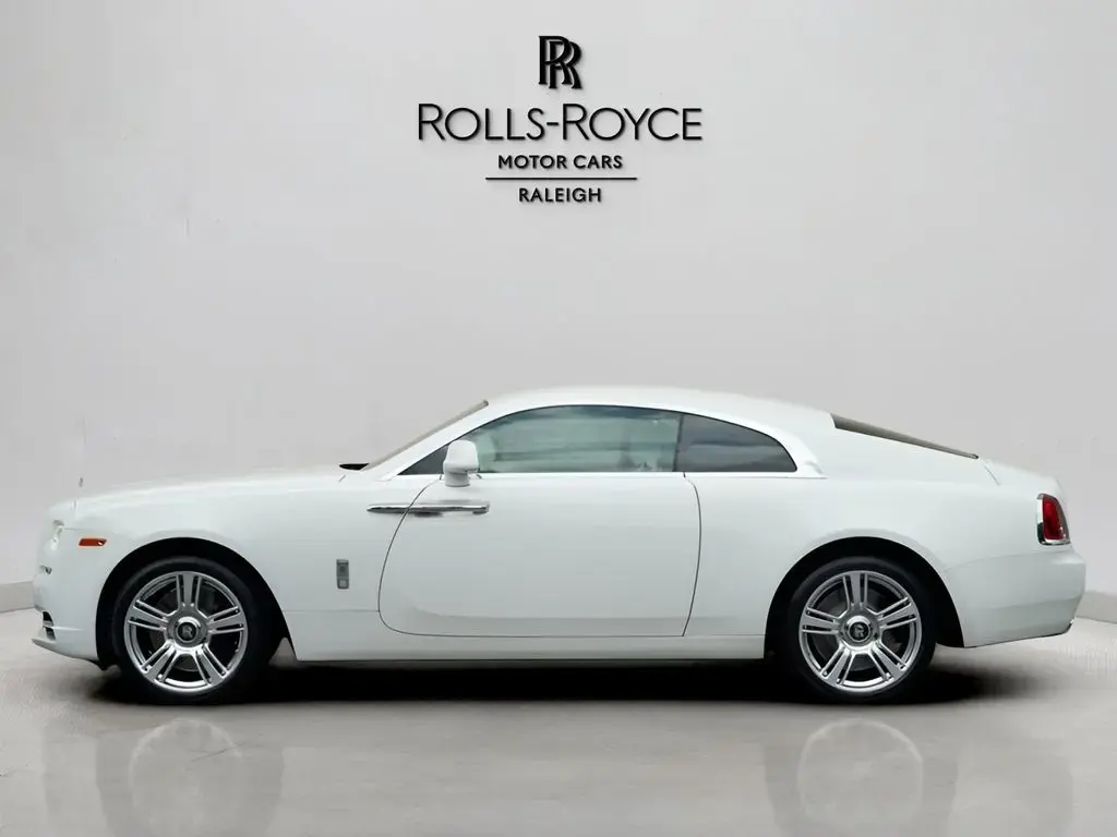 誠F11ロールスロイス白F24デリバリーバン 2024 Rolls‑Royce Cullinan Cullinan for sale at Rolls-Royce