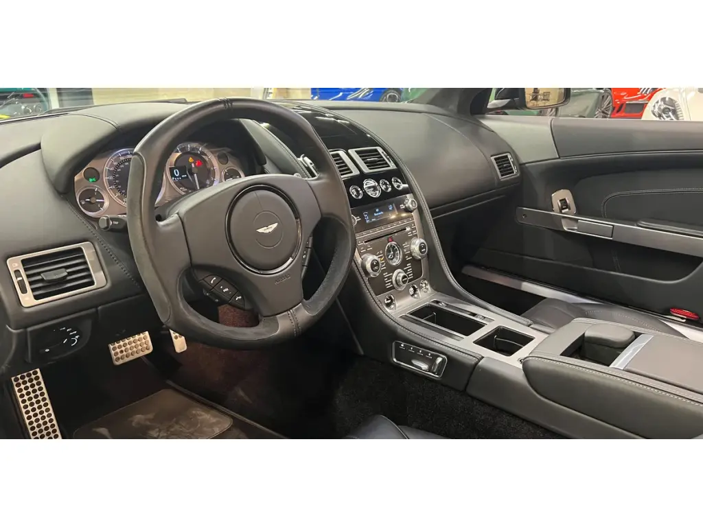 2015 DB9 Volante thumbnail vehicle image 2