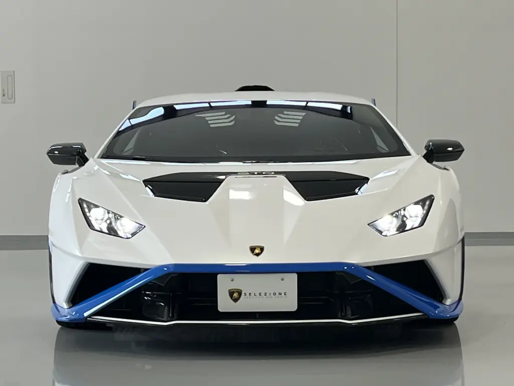 Image for 2022 Huracán EVO LP 640-2 STO at position 2
