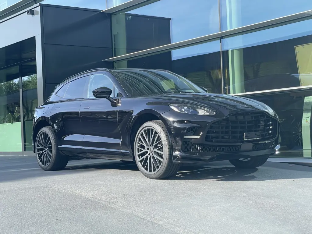 2024 DBX 707 SUV main vehicle image