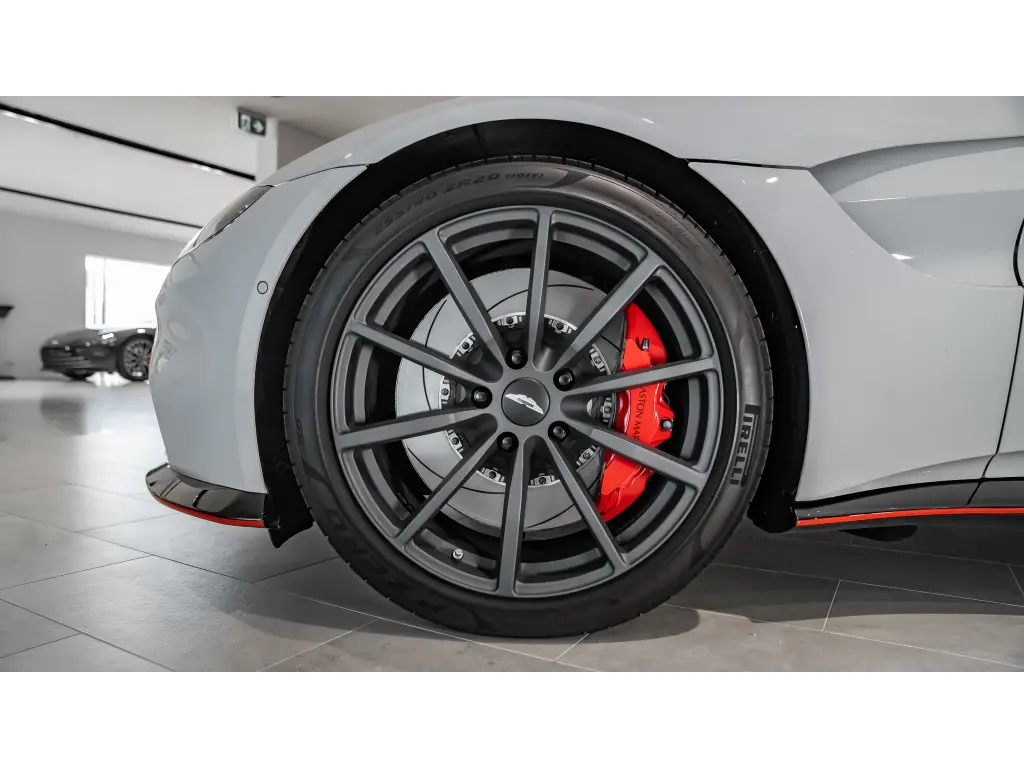 2023 Vantage Coupe thumbnail vehicle image 3