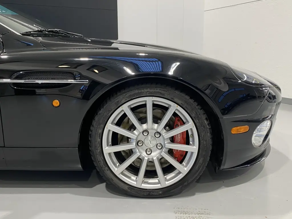 Aston Martin V12 Vanquish (1998-07) V12 Vanquish 5.9 - 2006 - Joinsteer - #4