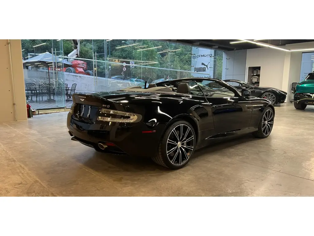 2015 DB9 Volante thumbnail vehicle image 1