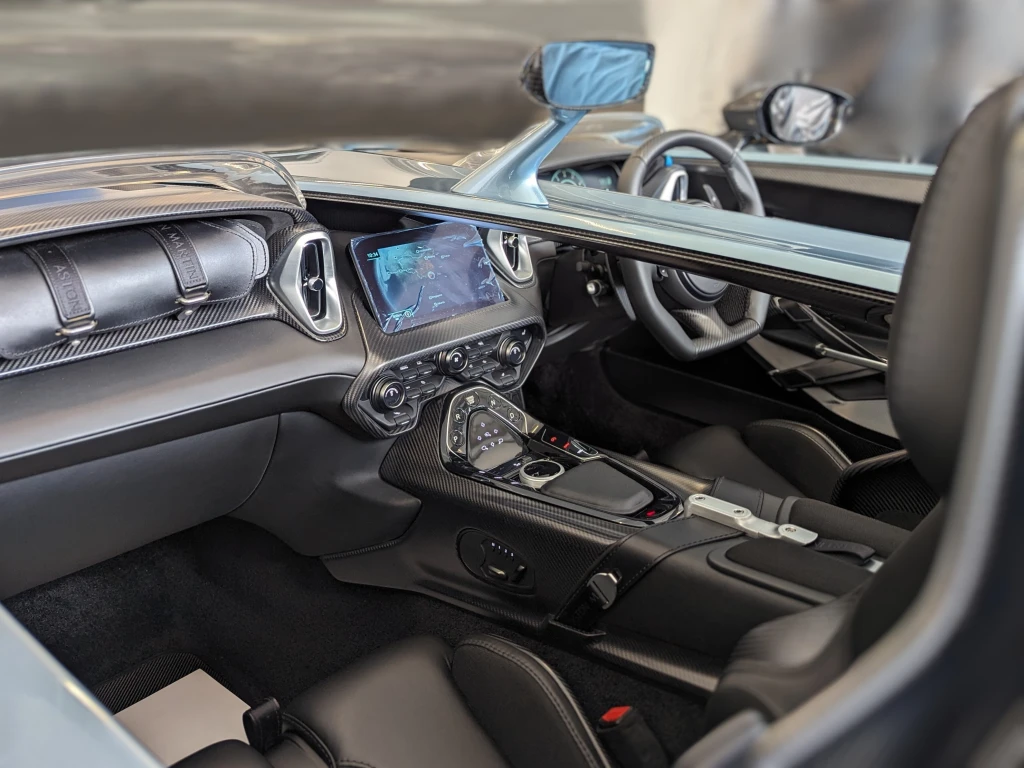 2021 Vantage Speedster thumbnail vehicle image 2