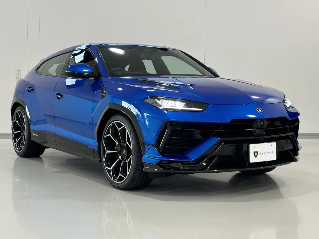 Image for 2023 Urus Performante at position 1