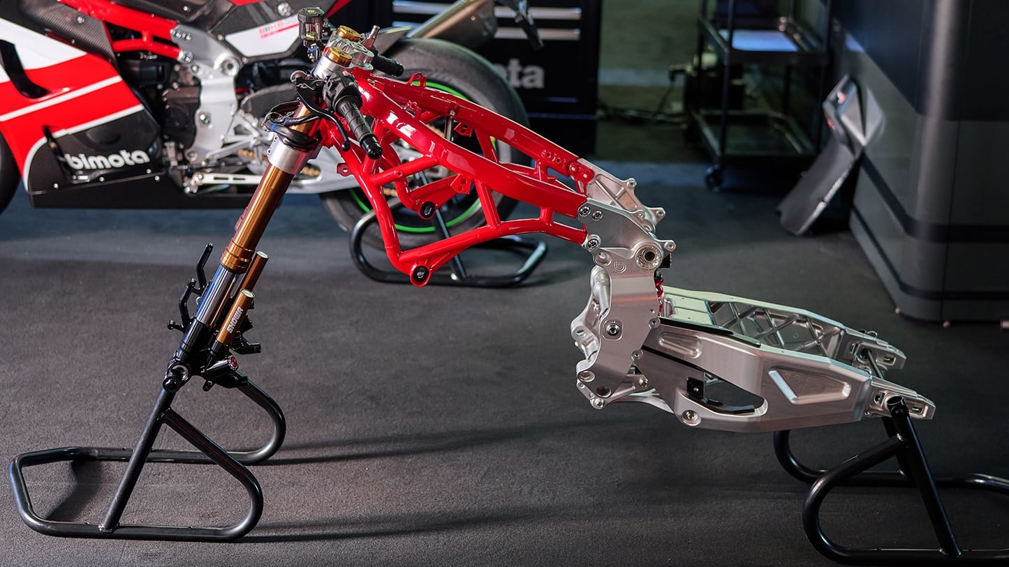 Das edle Tragwerk der bimota entsteht in reiner Handarbeit in Italien.