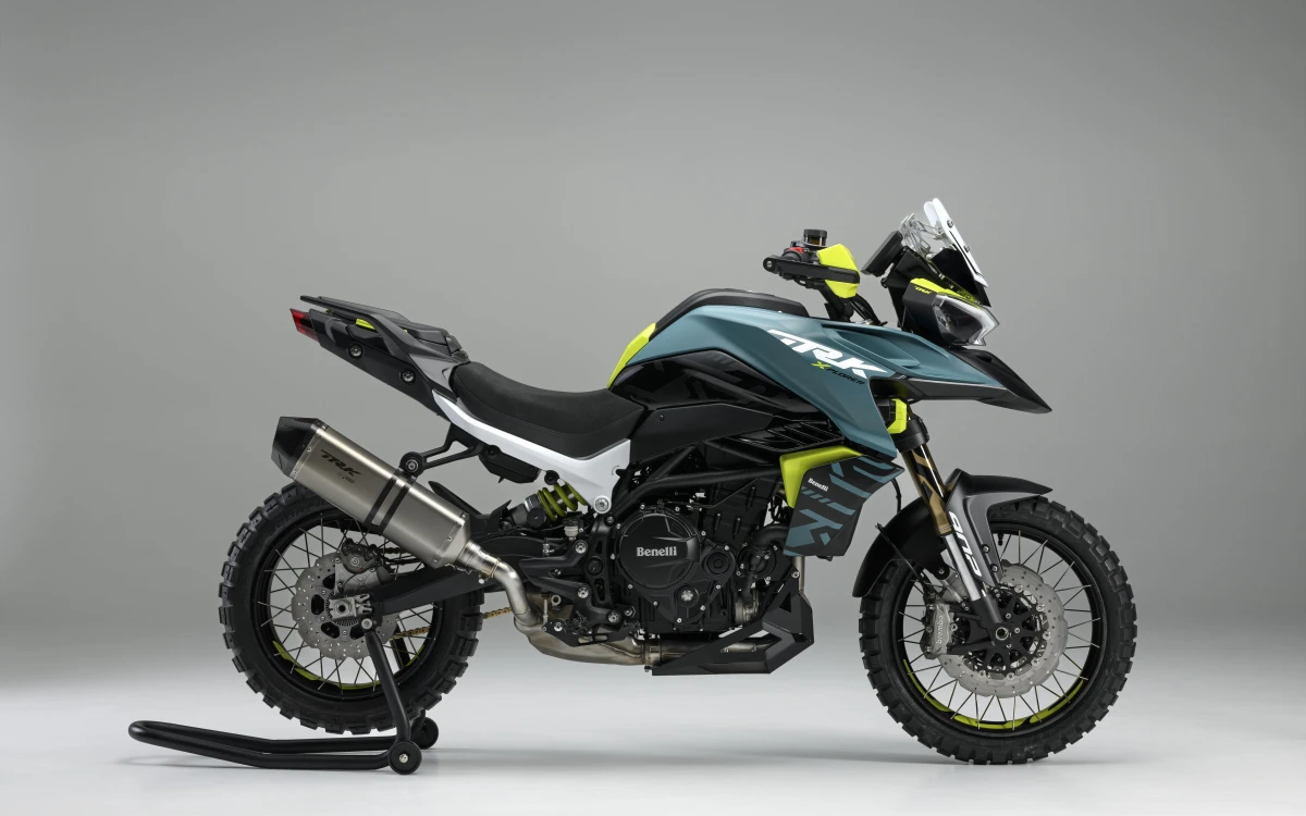 Die Sitzhöhe fällt mit 862 mm nicht gerade niedrig aus, passt aber zum Anspruch des Bikes nach einer gewissen Offroad-Tauglichkeit.