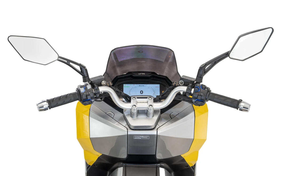 Verarbeitung und Komponenten wirken hochwertig. Das gilt auch für das großformatige TFT-Display.