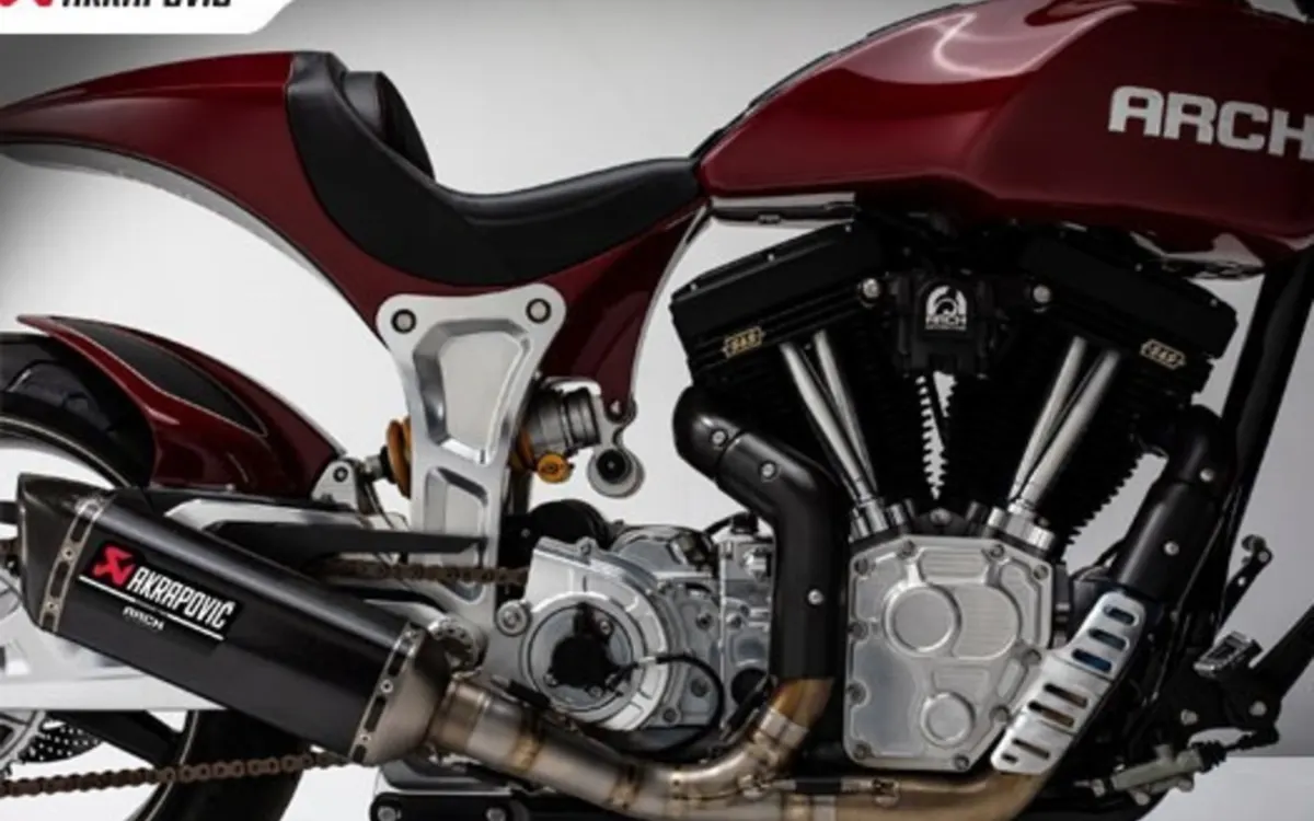 Die ARCH KRGT-1 mit Akrapovič-Auspuffsystem.
