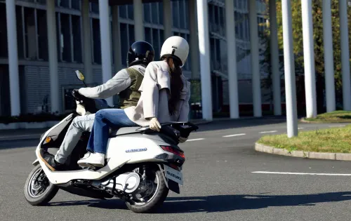 Der e-Address soll sich als Stadtmobil etablieren und bringt dafür solide Ausstattung mit.