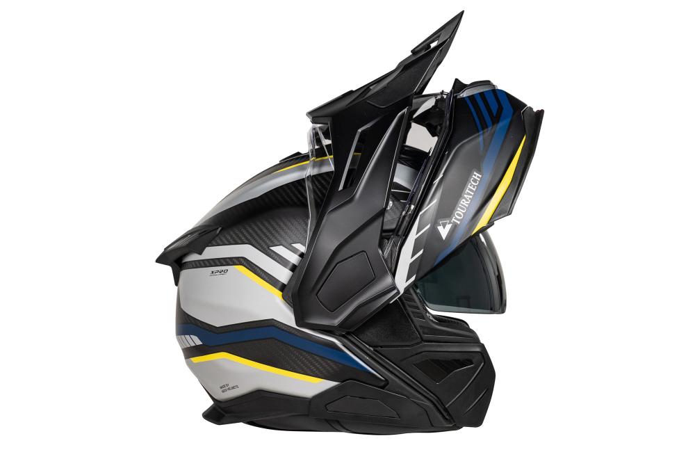 Aventuro Travel Carbon mit hochgeklapptem Kinnteil.