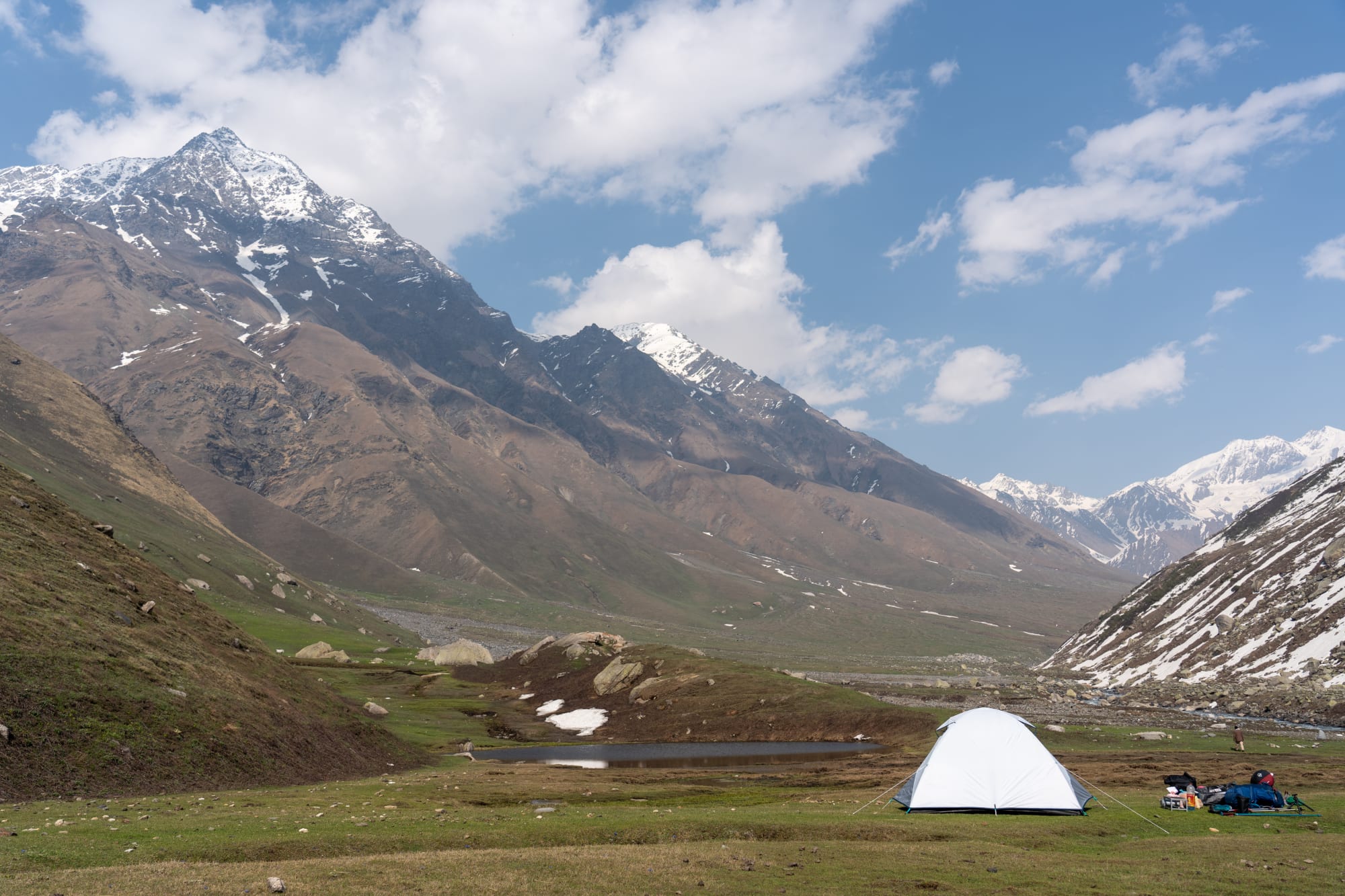 Camping at Kara lake