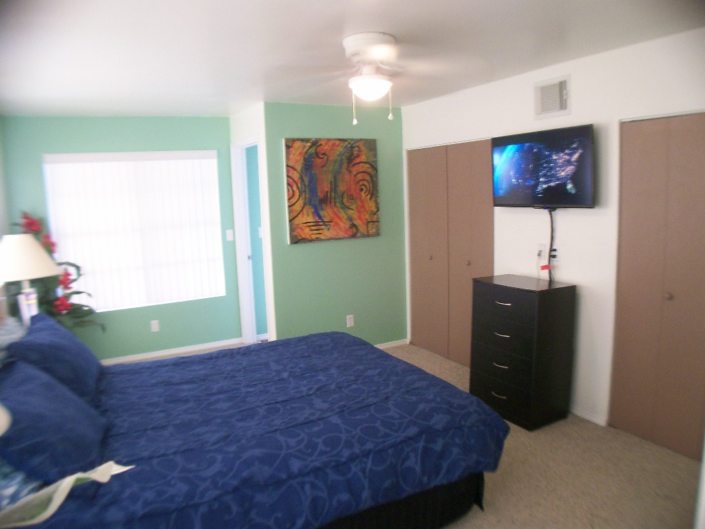 Beachfront Lavish House in Daytona Beach Ideal for Large Groups