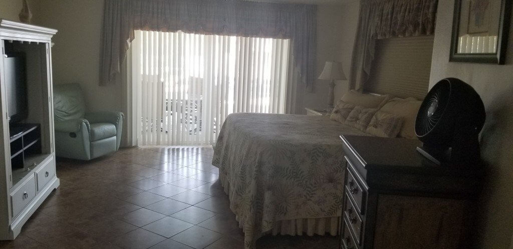 3-bed and 3-bath Pet-friendly House with Fantastic Outdoor Living!