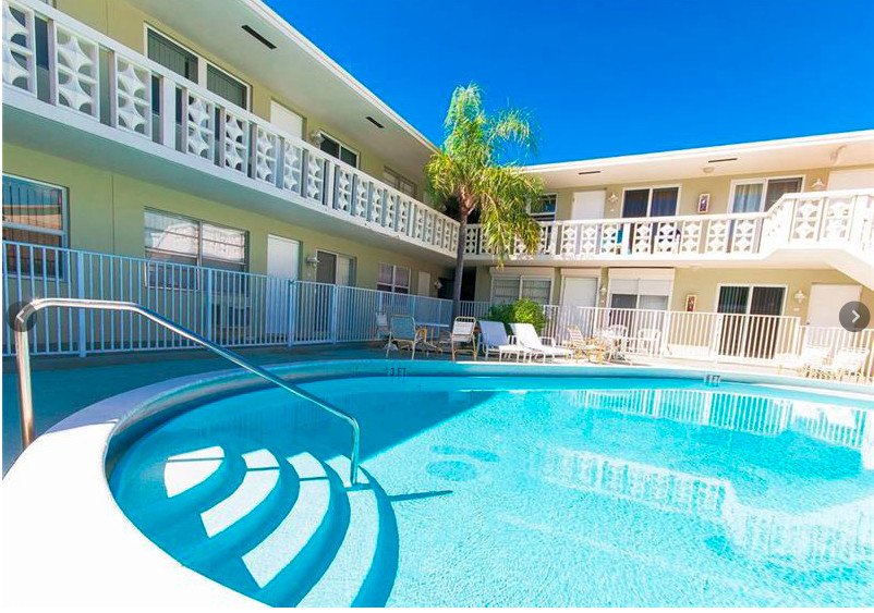 1-Br and 1-Ba Seaside Vacation Rental in Pompano Beach 1-Br and 1-Ba Seaside Vacation Rental in Pompano Beach