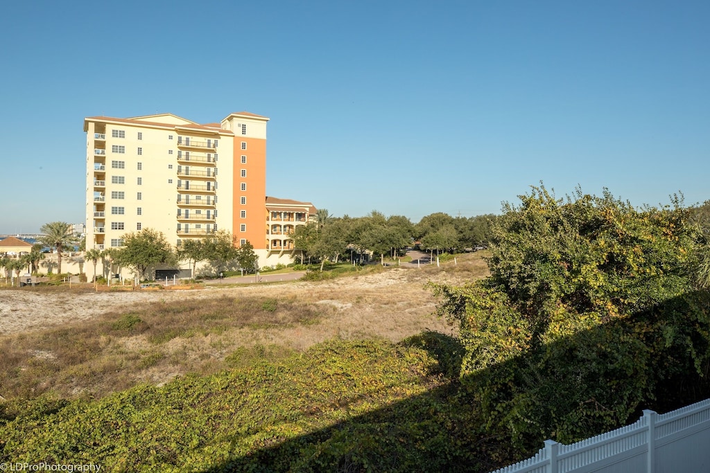 Relaxing 1 bedroom located near Harbor by RedAwning