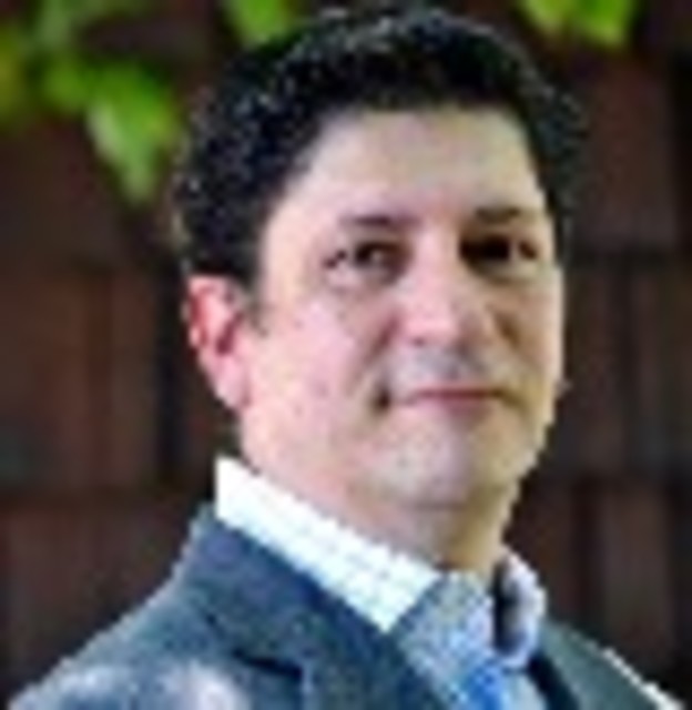 Headshot of Ricardo Gutierrez