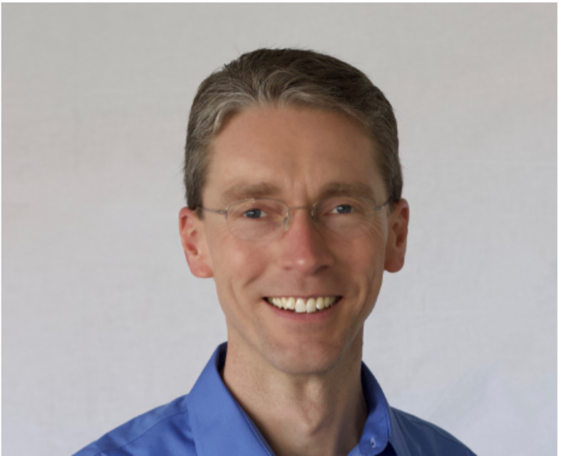 Headshot of Roelof Drenth